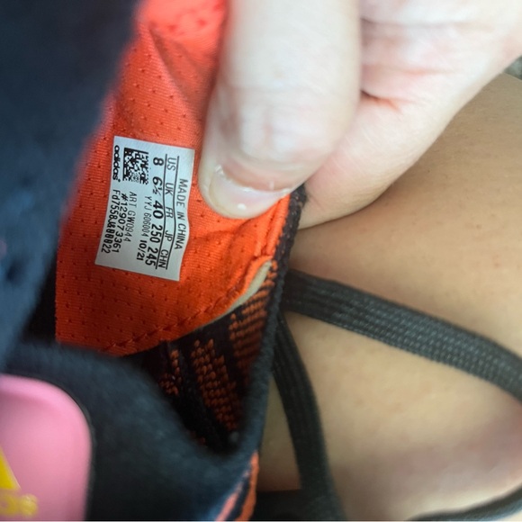 Adidas ultraboost size 8 - Picture 3 of 3